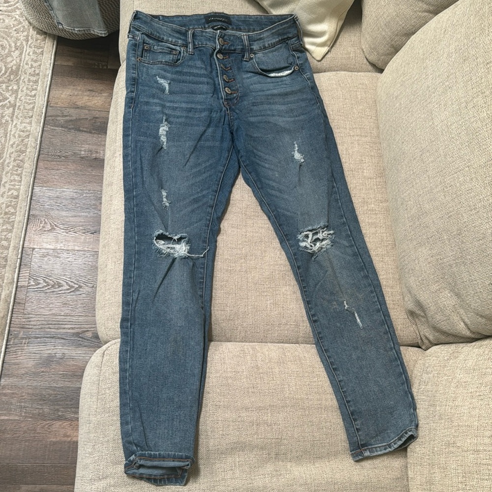 Aeropostale high rise ripped jeggings!